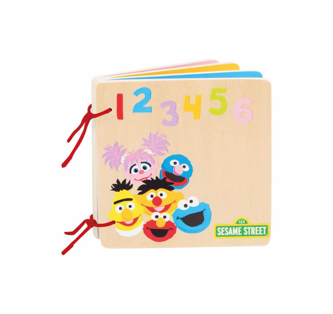 SMALL FOOT medinė knygelė NUMBERS&amp;COLOURS